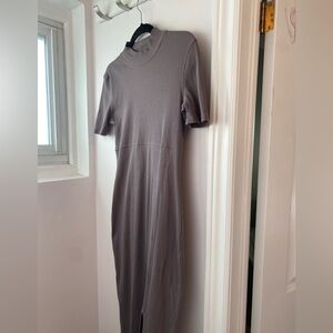 Minimal Plum Ribbed T shirt Dress